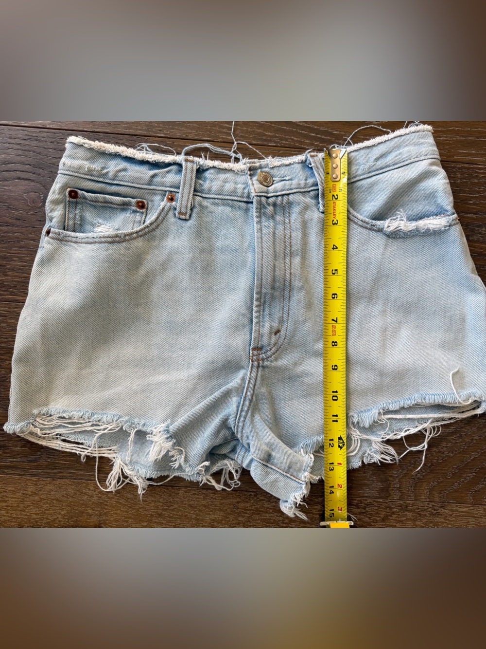 Abercrombie & Fitch denim 3” distressed jean faded shorts 8 - Picture 5 of 6